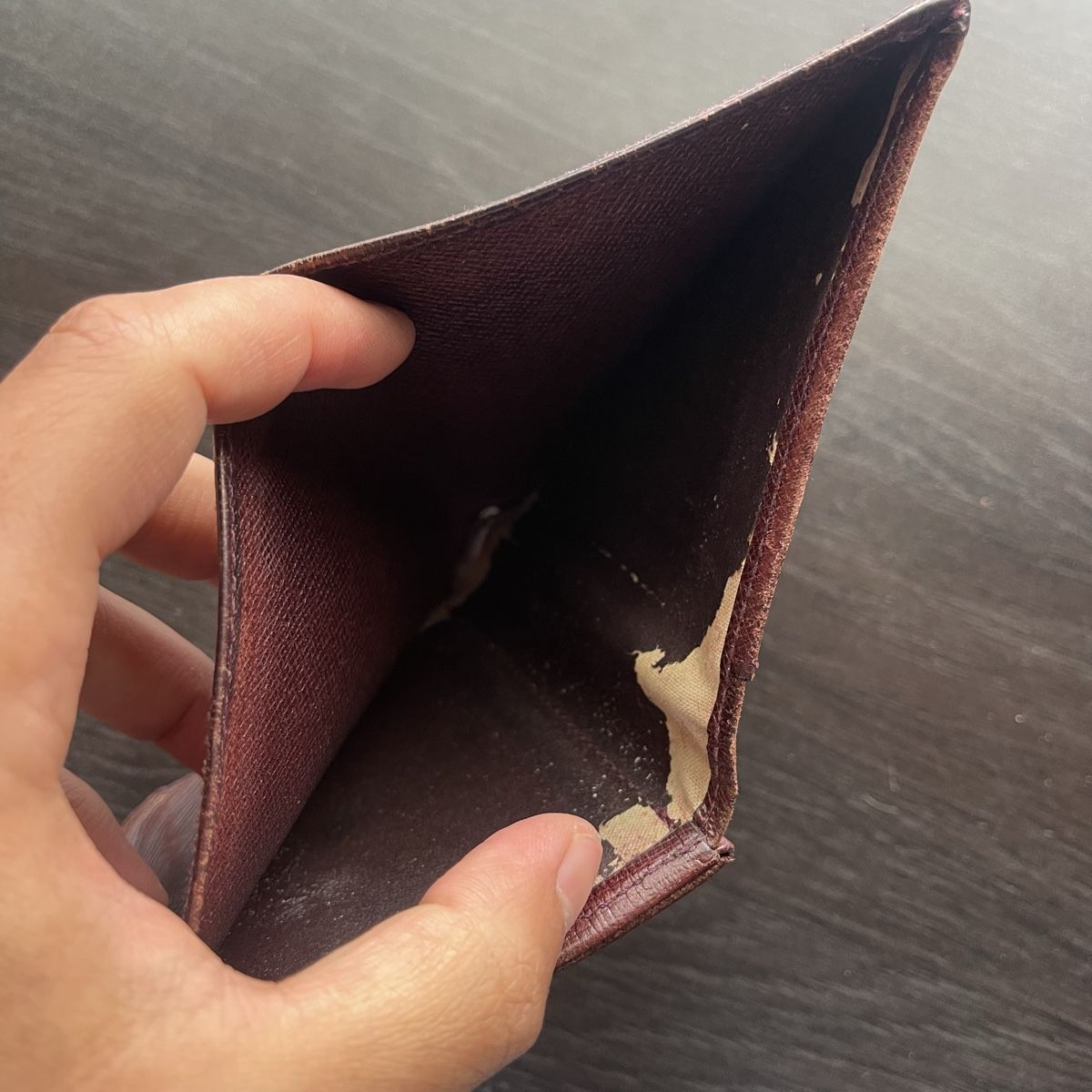 Louis Vuitton Portafogli: Vintage Louis Vuitton wallet – Usato da Genève venduto da FoundTears 4