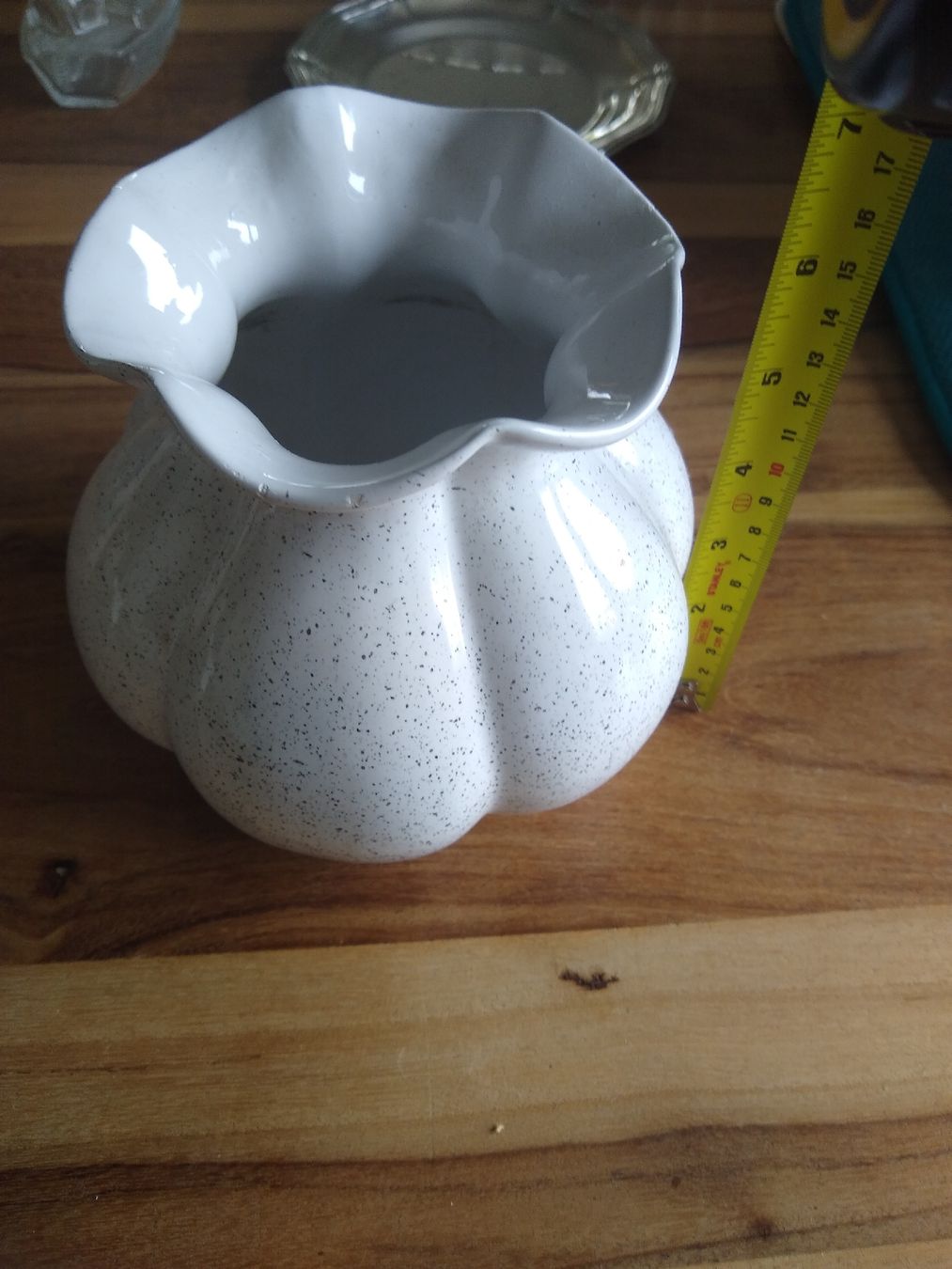 Vasen & Gefässe: White Ceramic Vase, Speckled, Modern, Autumn Decor – Gebraucht aus Dübendorf von rol_fm6d 3