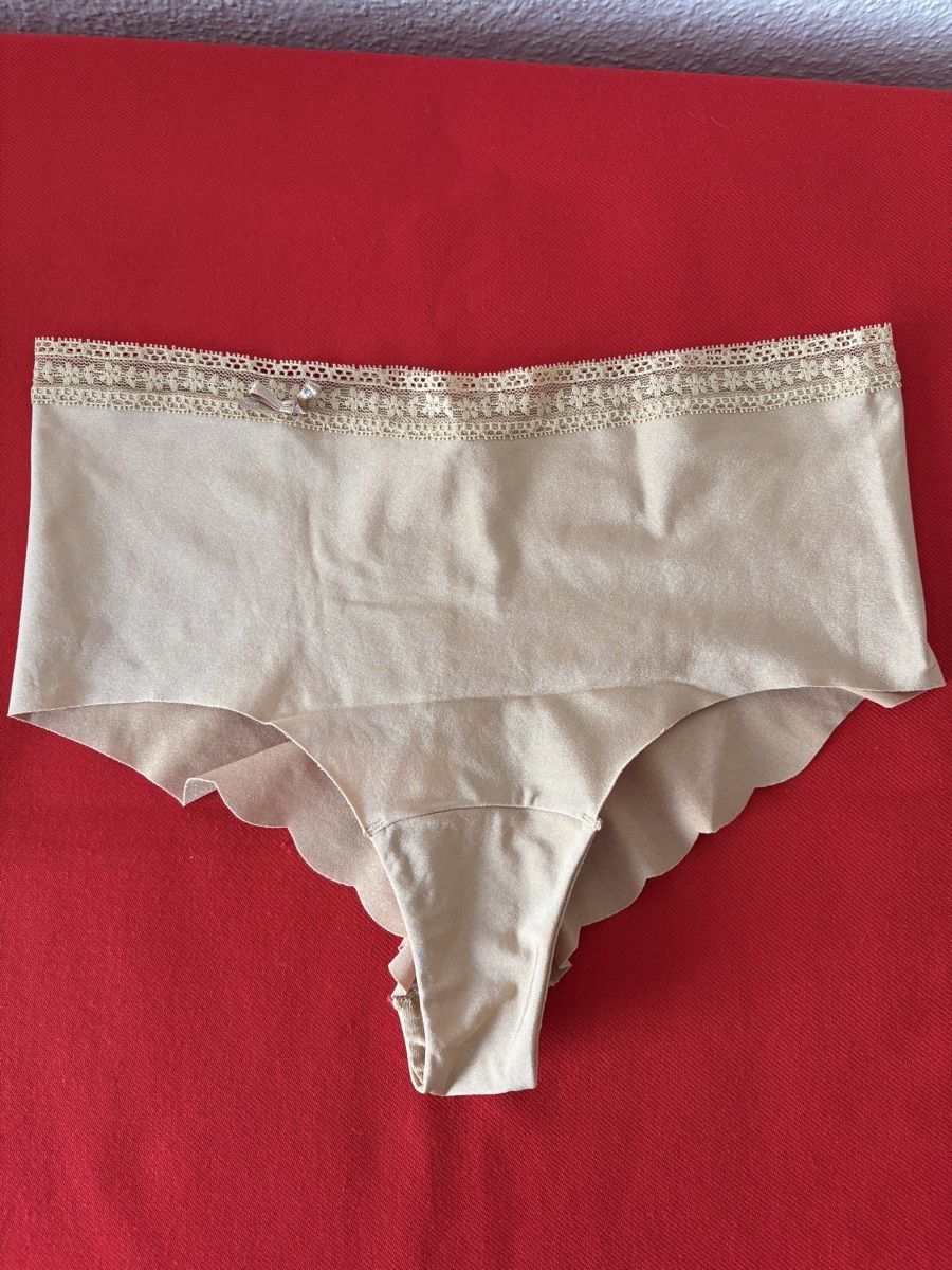 Sloggi Altra biancheria intima: Slip Sloggi Light Lace beige G. M / NEU – Nuovo (secondo la descrizione) da Oberengstringen venduto da Marling