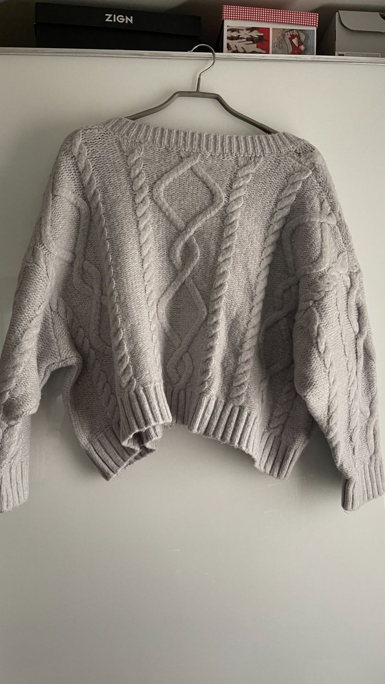 Zara Pulls & Sweat-shirts: Zara Pullover grau – D'occasion à Lausen par sim_hgp6 2