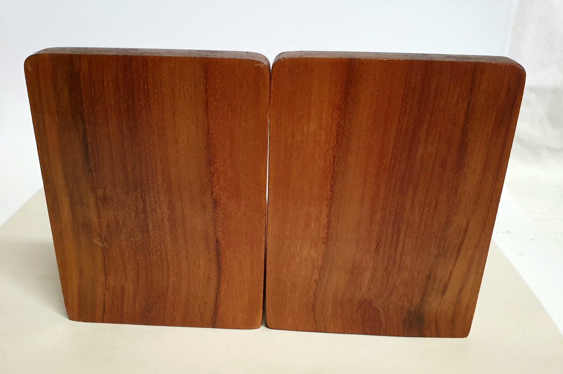 Altro in Decorazioni & Accessori: Brienz Brienzerschnitzerei Schnitzerei Buchstützen Eulen – Usato da Tüscherz-Alfermée venduto da Newpad 7