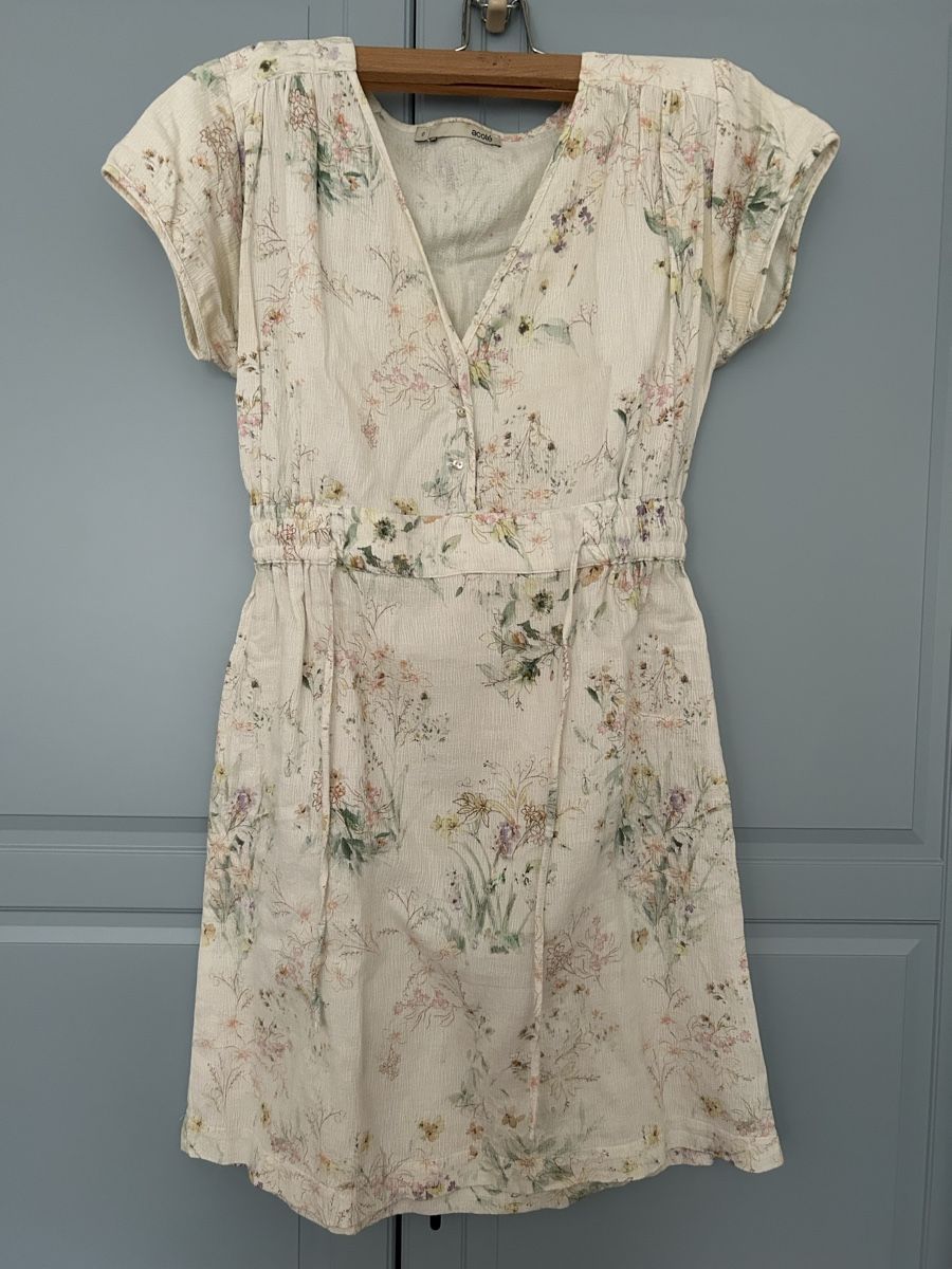 Vestiti: Robe Acoté taille 0 – Usato da Lausanne venduto da SaraSkjellaug