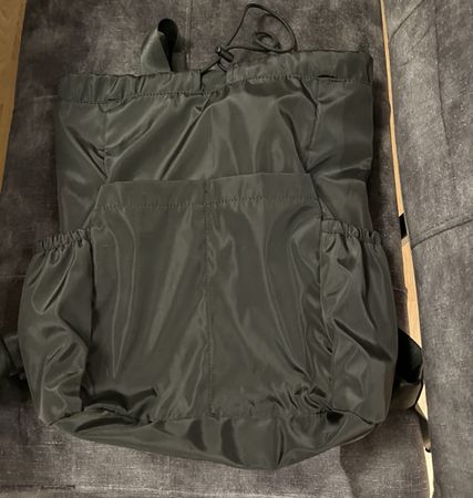 Schwarzer Rucksack/Tasche - Praktisch für den Alltag!