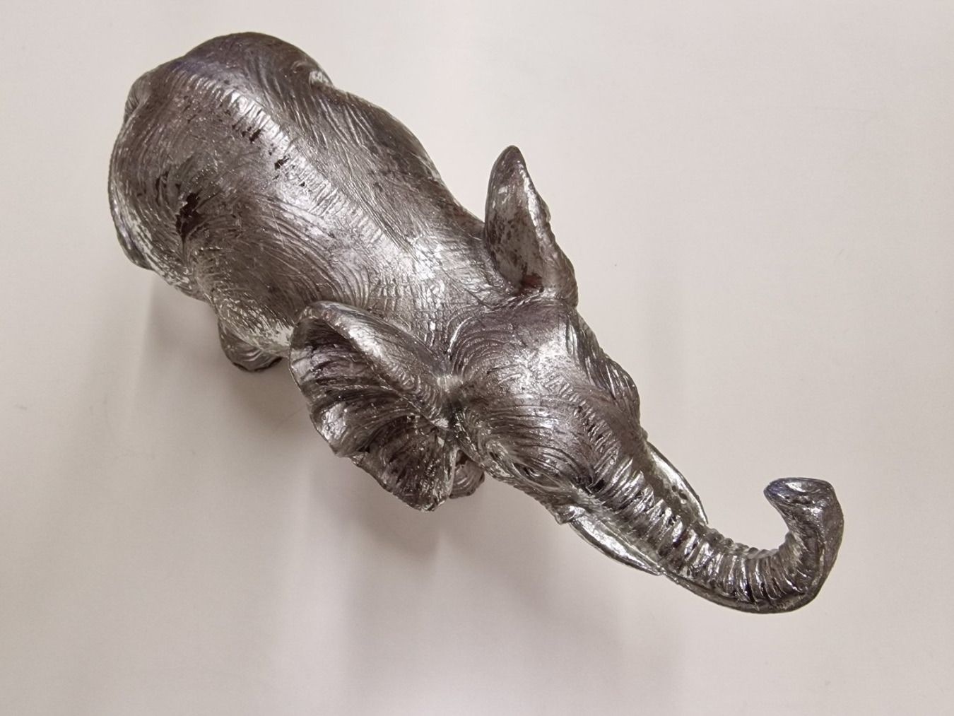 Statuette: Deko Elefant Silber Optik – Nuovo e nell'imballaggio originale da Schaffhausen venduto da AtelierPudesco 2
