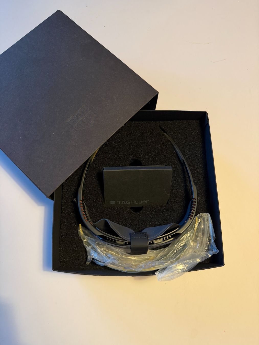 Tag Heuer Brillen & Gläser: Tag Heuer Shield Pro Pro Performance Sonnenbrille – Neu und originalverpackt aus Rothenburg von sell-to-move 6