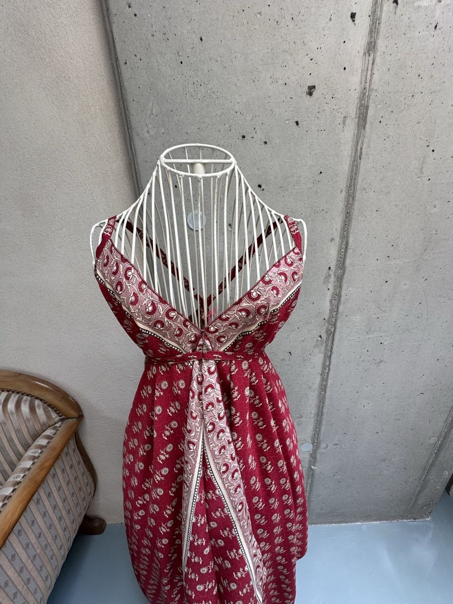 Kleider: Sommerliches Kleid mit Blumenmuster, Grösse M, Rot – Gebraucht aus Leuk-Stadt von nadlerhu 4