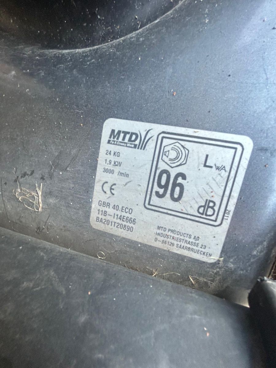 Tagliaerba: 2 Stk. Rasenmäher (Honda & MTD) – Usato da Knonau venduto da Audi_1999 6