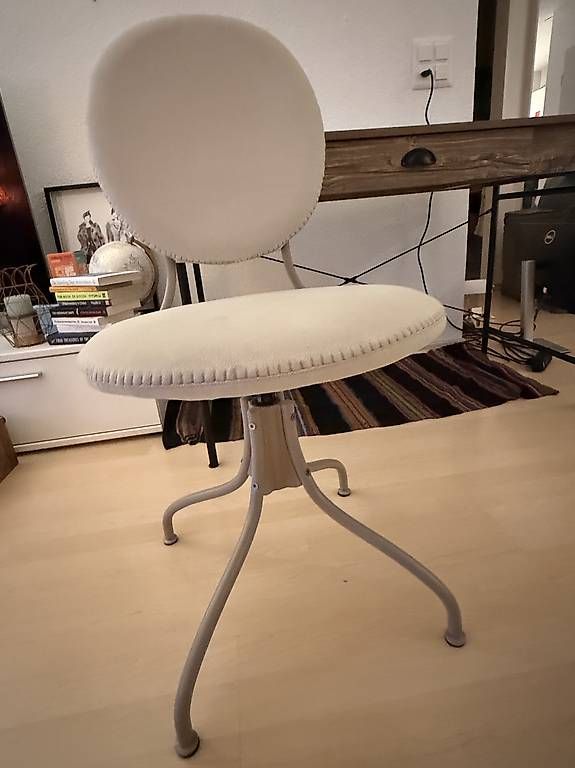 Chaises: IKEA BJÖRKBERGET Swivel Chair  Idekulla Beige – D'occasion à Zürich par dia_xs9l