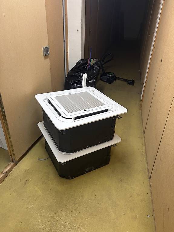 Klimageräte: Midea Multi-Split 5,27 kW | 2 Deckenkassetten – Gebraucht aus Basel von zaf_lvv6 1
