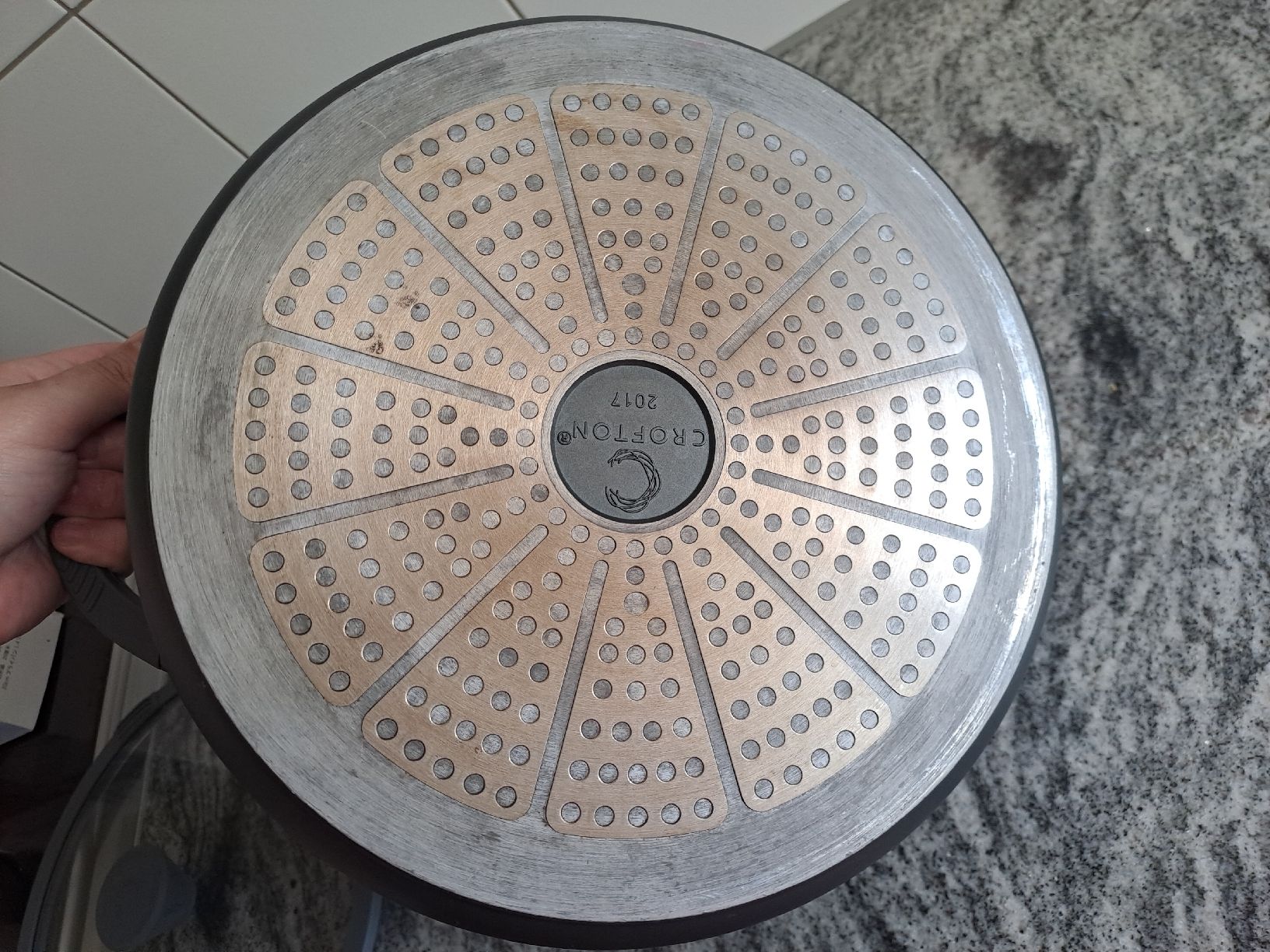Casseroles: Bratentopf Crofton mit Deckel – D'occasion à Rickenbach LU par bishiida 4