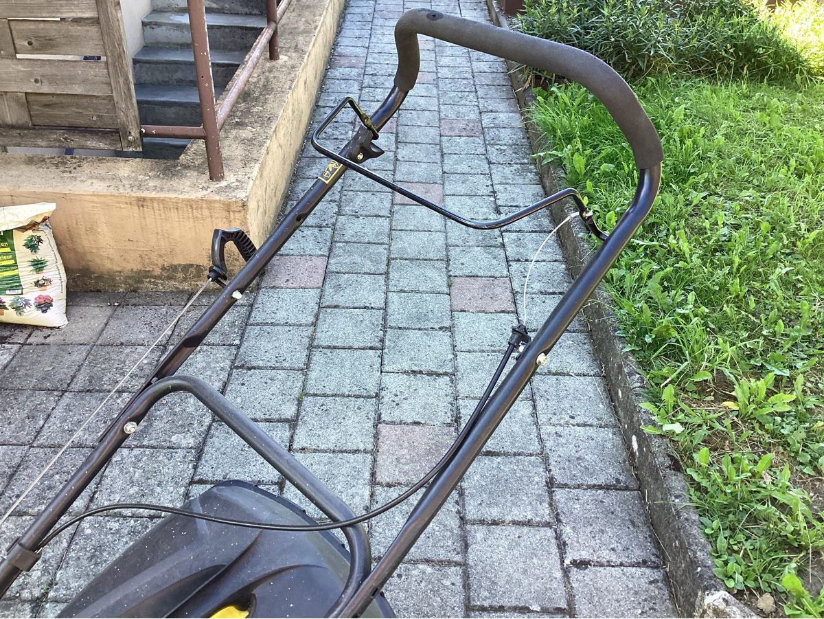 Rasenmäher: Benzin Rasenmäher OKAY – Gebraucht aus Mettmenstetten von karo54 1