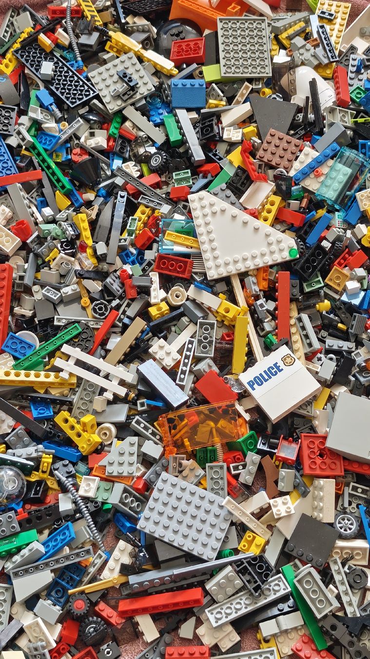 Lego Jouets: Lego "Schrott" ca 2,6 Kilo – D'occasion à Effretikon par Superkarin7