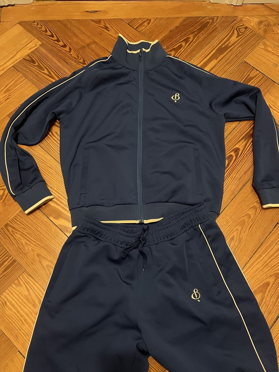 Completi, tute sportive e funzionali: Badmon Tracksuit – Usato da Zürich venduto da cac3 3