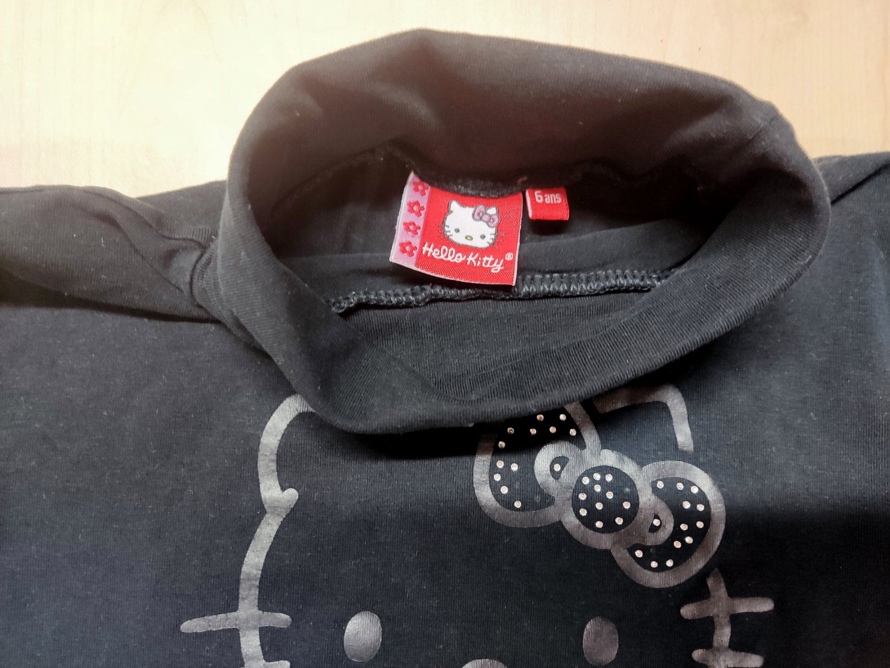Maglioni & Felpe: Hello Kitty Rollkragenpullover 110/116 Baumwolle – Usato da Biel/Bienne venduto da AnikaNah 1