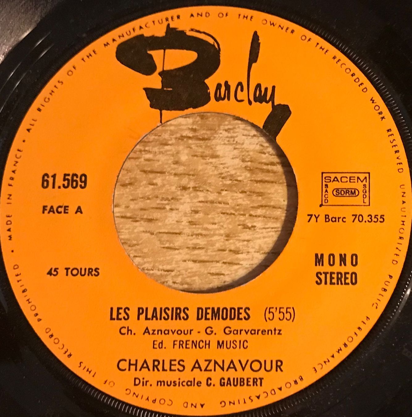 Schallplatten: CHARLES AZNAVOUR - LES PLAISIR DÉMODÉS – Gebraucht aus Bussigny von vinyl-pas-cher 2