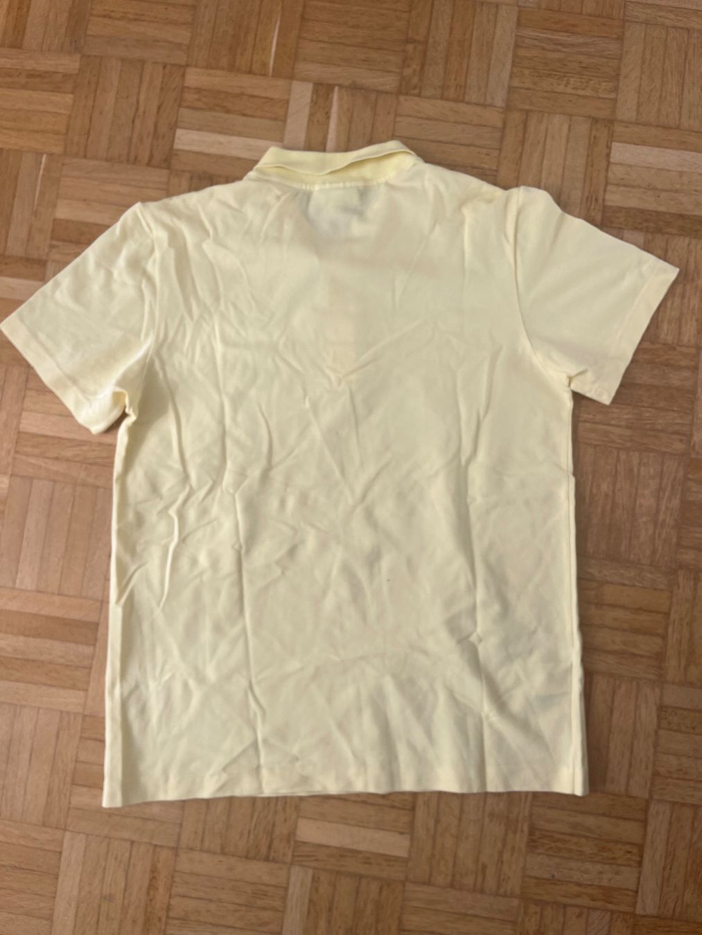 Lacoste Polos: Polo lacoste jaune taille M – D'occasion à St-Sulpice VD par fra_6p6z 1