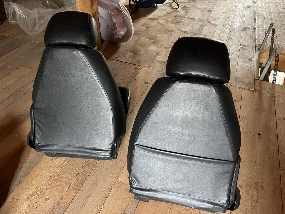 Mazda Tutti pezzi di ricambio auto: Mazda MX5 Sitze – Usato da Rechthalten venduto da bubi1808 4
