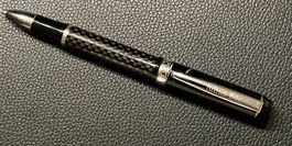 Eleganter Kugelschreiber mit Werbeschrift Julius Bär