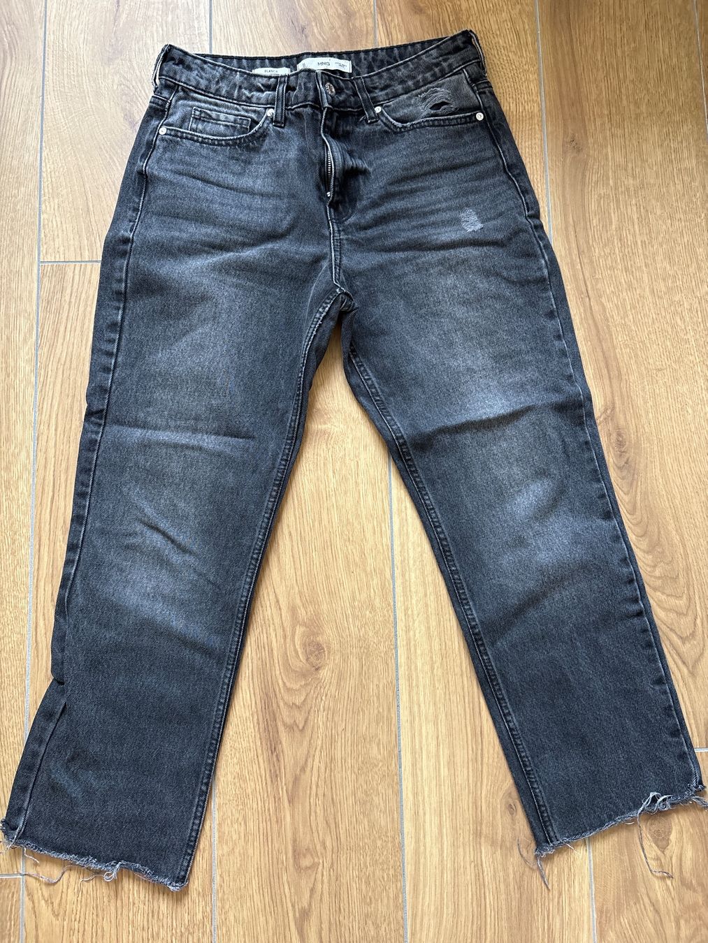 Mango Jeans: Jeans MANGO NEUF – Usato da Martigny venduto da tha_d5hn