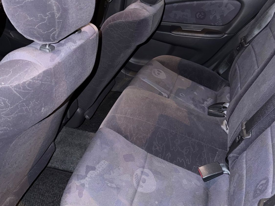 Toyota Automobili: TOYOTA Corolla 1.6 LB – Usato da Luzern venduto da General_hussein 5