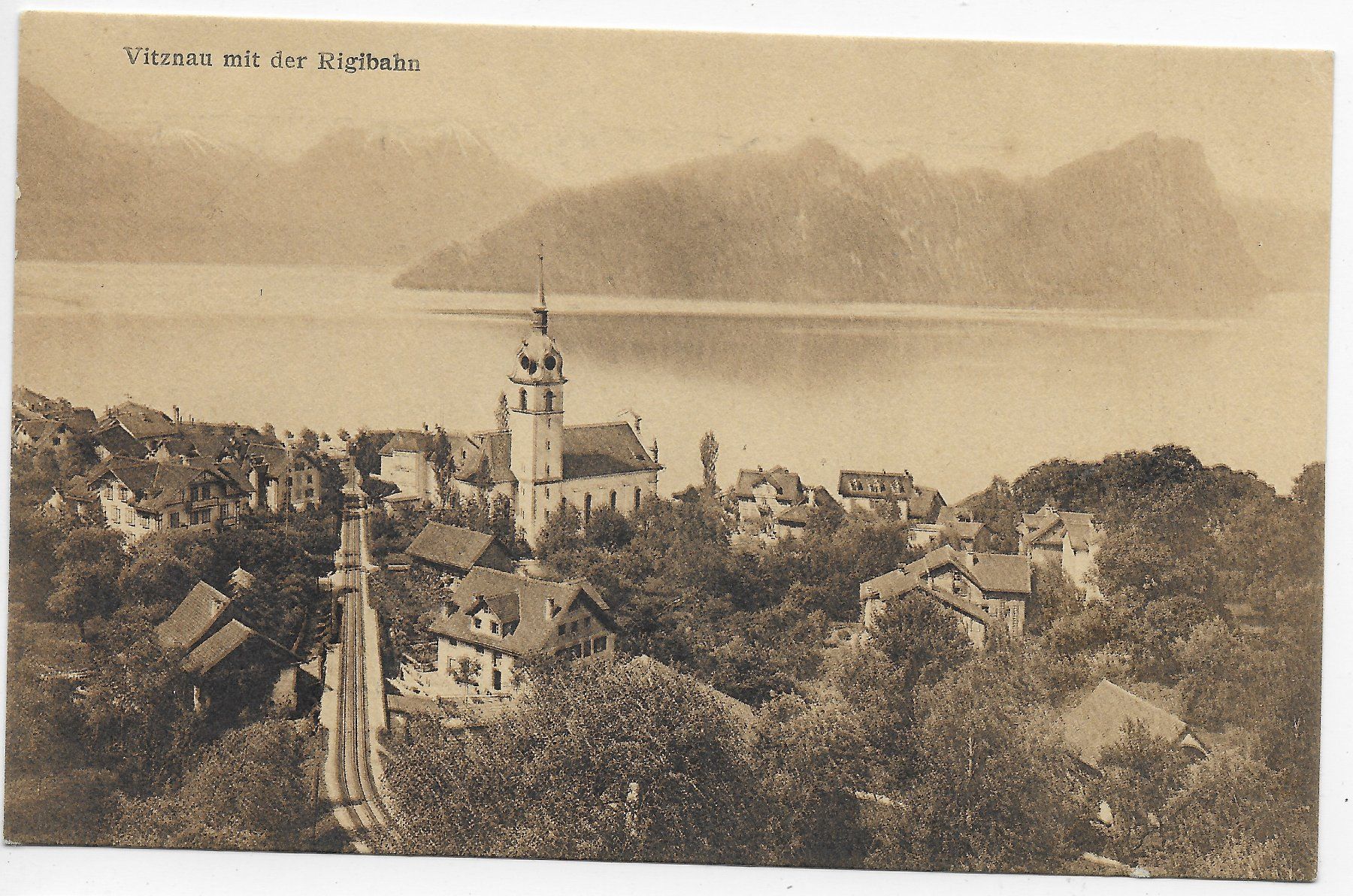 Cartoline postali: Vitznau mit der Rigibahn – Usato da Hefenhofen venduto da Richsalz
