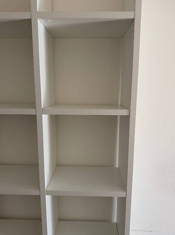 Scaffali: Bibliothèque Billy ikea – Usato da Preverenges venduto da mih_vqg5 1