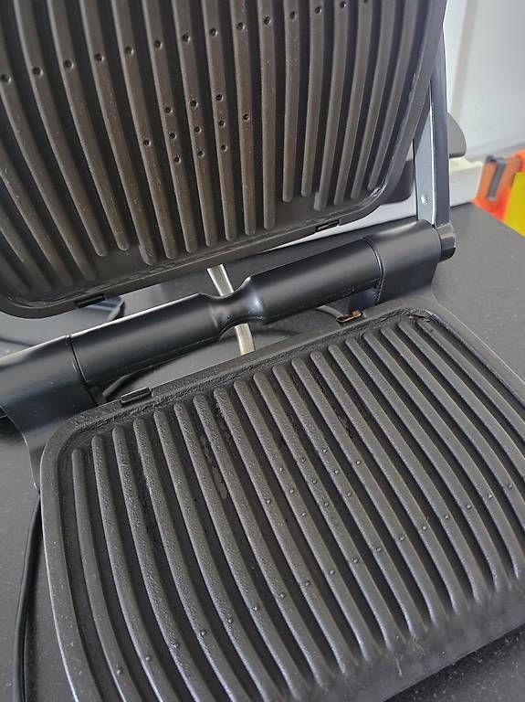 Griglie: Tefal Optigrill + avec accessoire pour gratins – Usato da Les Geneveys-sur-Coffrane venduto da Chumeline82