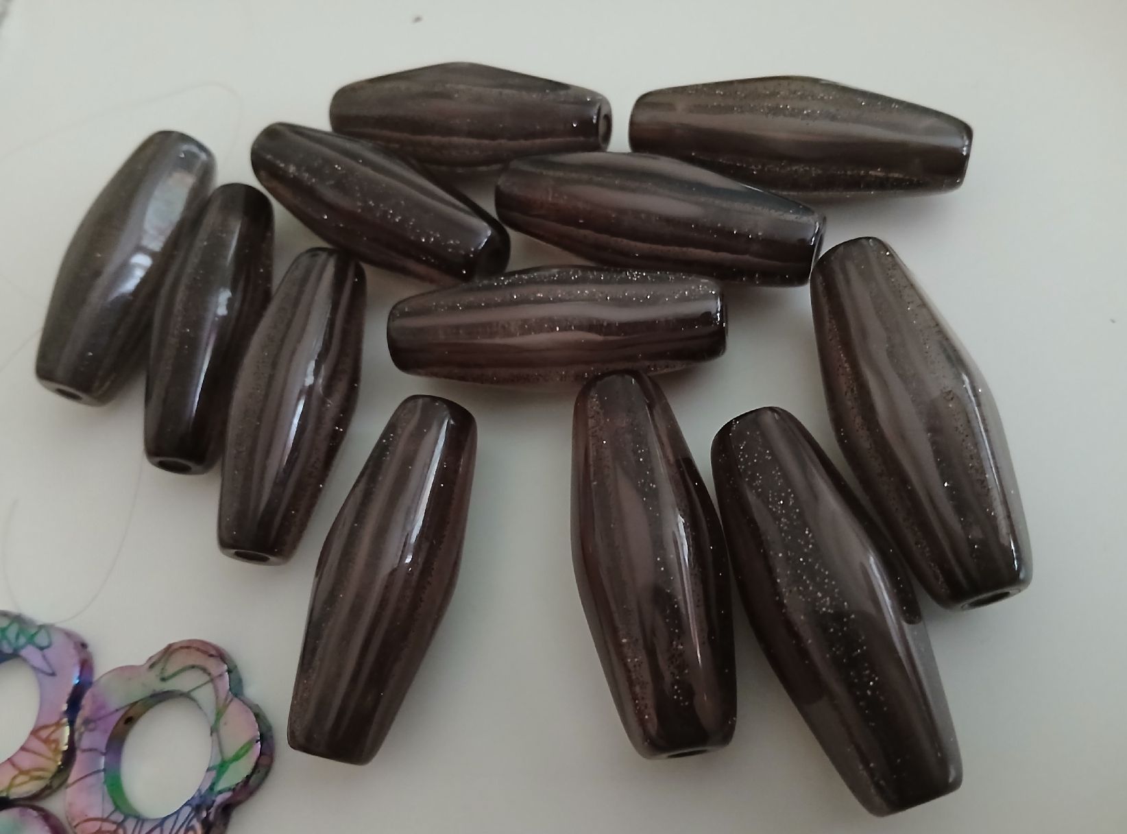 Perle (finte): zum Schmuck oder sonstiges basteln – Nuovo (secondo la descrizione) da Stansstad venduto da mikamo 2