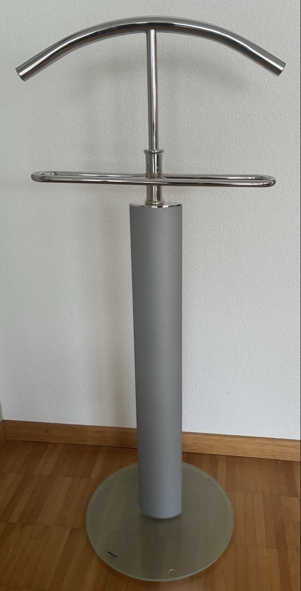 Porte manteau: Herrendiener – D'occasion à Altendorf par n_8_eule