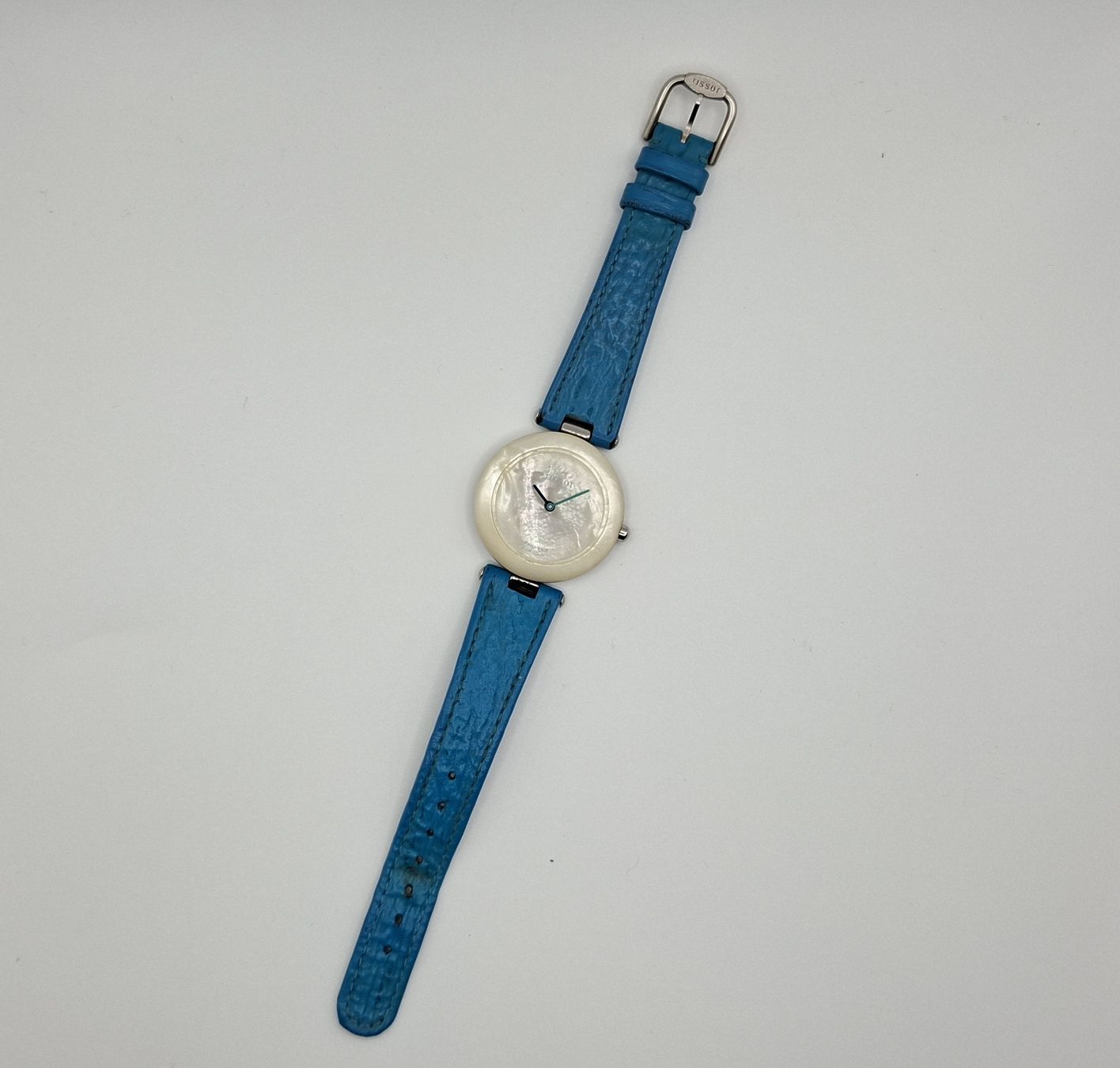 Tissot Uhren: Tissot - R150 - RockWatch - perlmutt – Gebraucht aus Wünnewil von Rina016 1