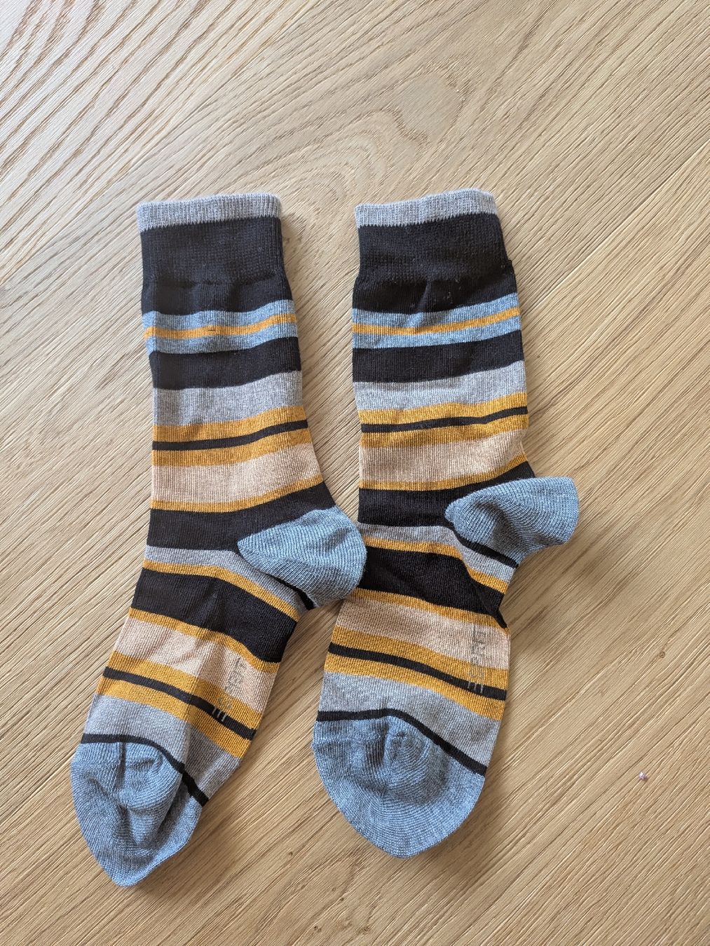 Esprit Calze: Neu Esprit Socken 35-38 – Nuovo (secondo la descrizione) da Eschenbach SG venduto da SanFranciscoCalifornia