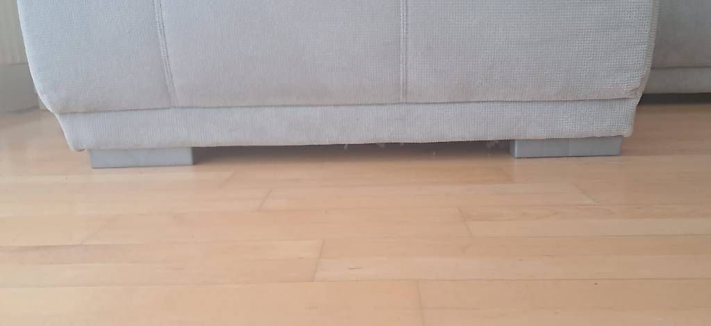 Sofas: Stoffsofa hellgrau mit Schlaffunktion – Gebraucht aus Zürich von bluetteblue 3