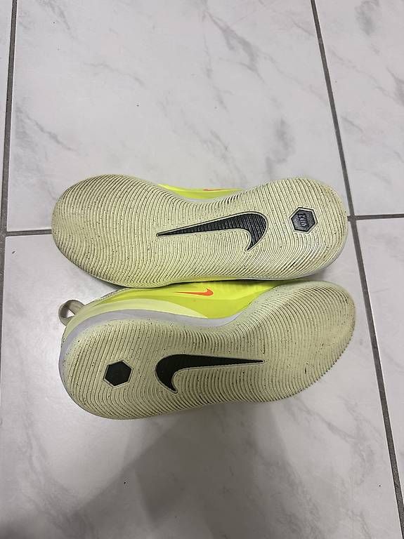 Scarpe da uomo: Nike Hallenschuhe Phantom 6  – Usato da Birsfelden venduto da kil_d79j 2