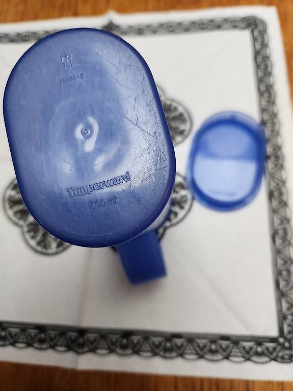 Tupperware Contenitori & Simili: Tupperware Krug 0,5l blau oder grün oder Rot – Usato da Gstaad venduto da Kuhstall-2026 3