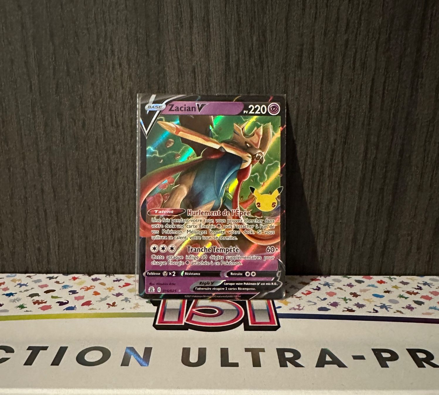 Pokémon Sammelbilder & Trading cards: Pokémon FR Zacian célébration – Gebraucht aus Grand-Lancy von Mario64