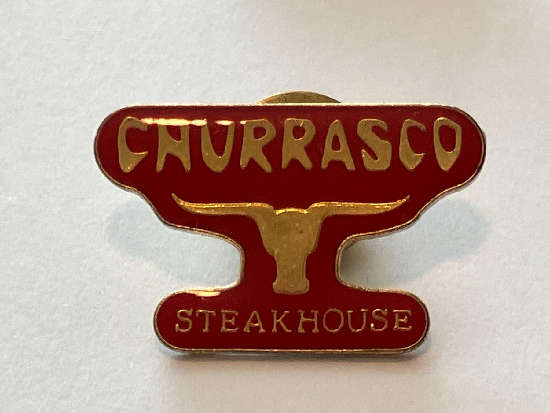Placchette & Badge: 1 Pin Churrasco Steakhouse – Usato da Basel venduto da djwwpp