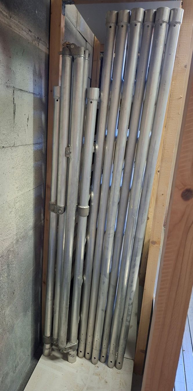 Ponteggi: Alu-Rollgerüst bis 8.4 m Arbeitshöhe – Usato da Gettnau venduto da Letzgo 2
