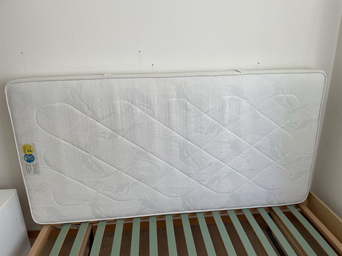Lits: Bett, platzsparend – D'occasion à Schaffhausen par wunderpraechtig 4