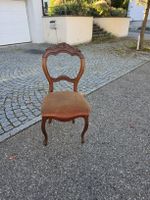 Antiker Holzstuhl mit Stoffpolsterung zum restaurieren 