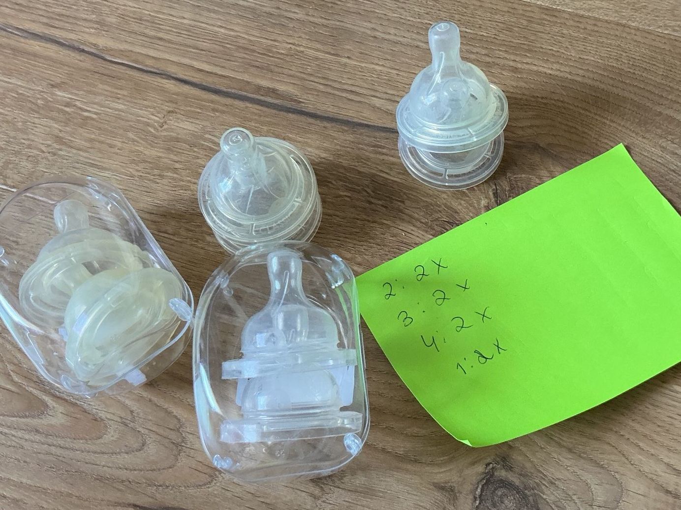 Avent Baby-Mahlzeiten: 4 Philips Avent Bottles – Gebraucht aus Brugg AG von Magna3 2