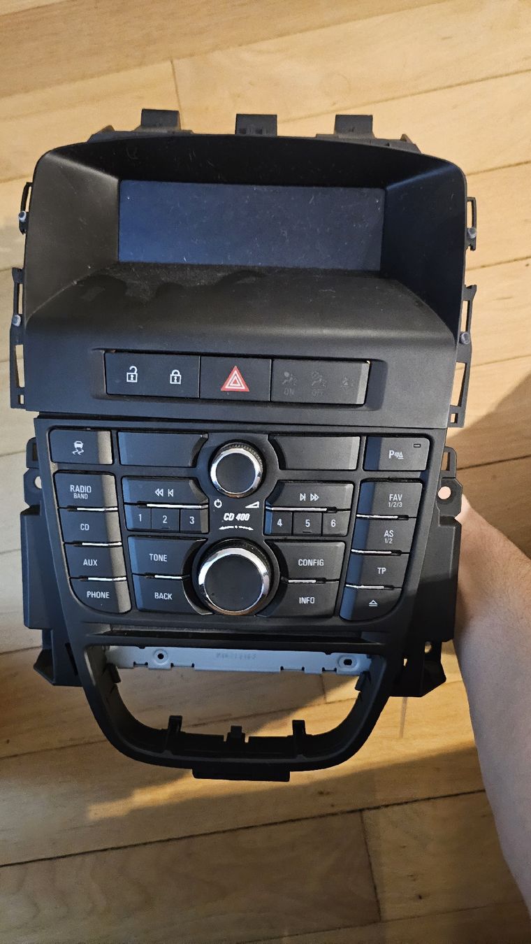 Opel Alle Autoersatzteile: Cd 400 Opel – Gebraucht aus Diessenhofen von pol_vf5q