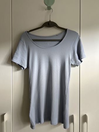 3er Set Basic Shirts Grösse L, in gutem Zustand