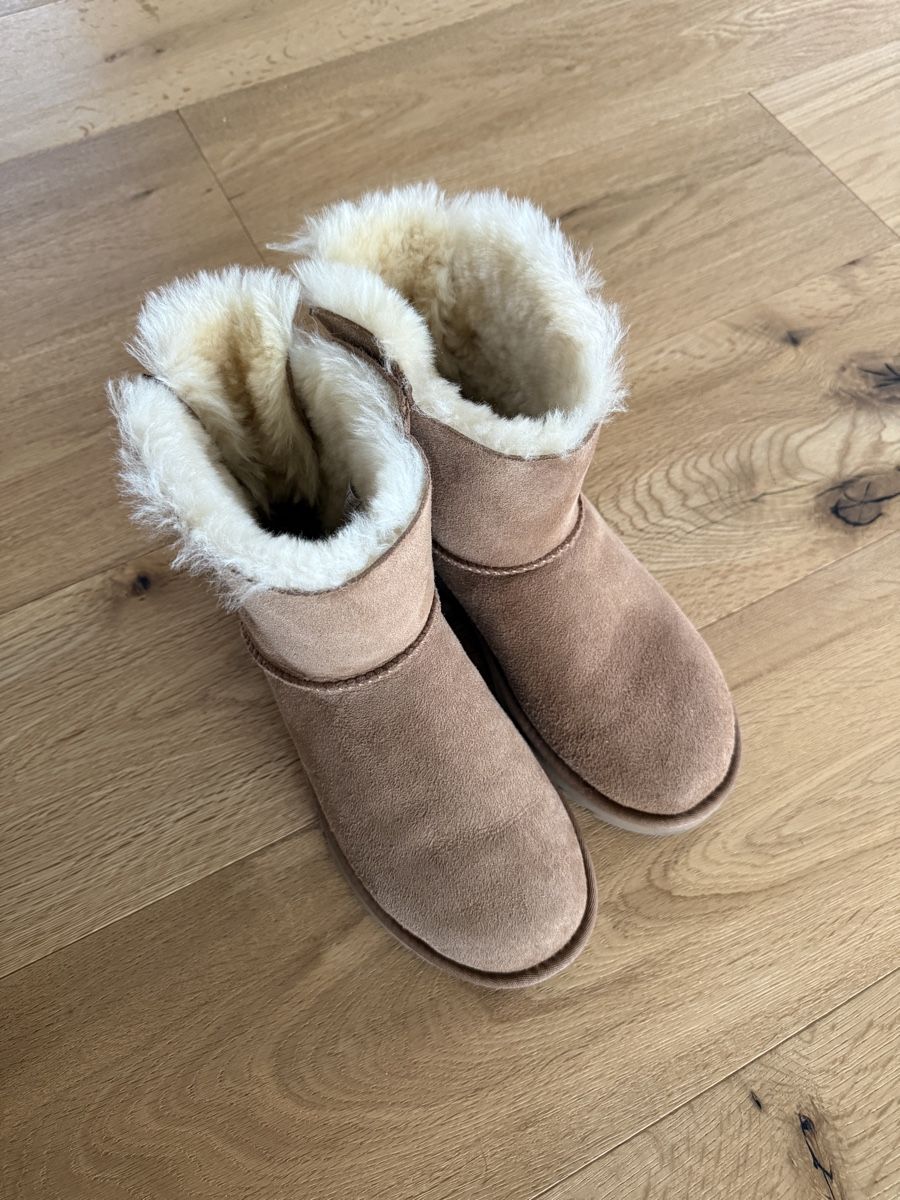 Scarpe da donna: UGG Stiefel – Nuovo (secondo la descrizione) da Schötz venduto da sel_tc6v 3