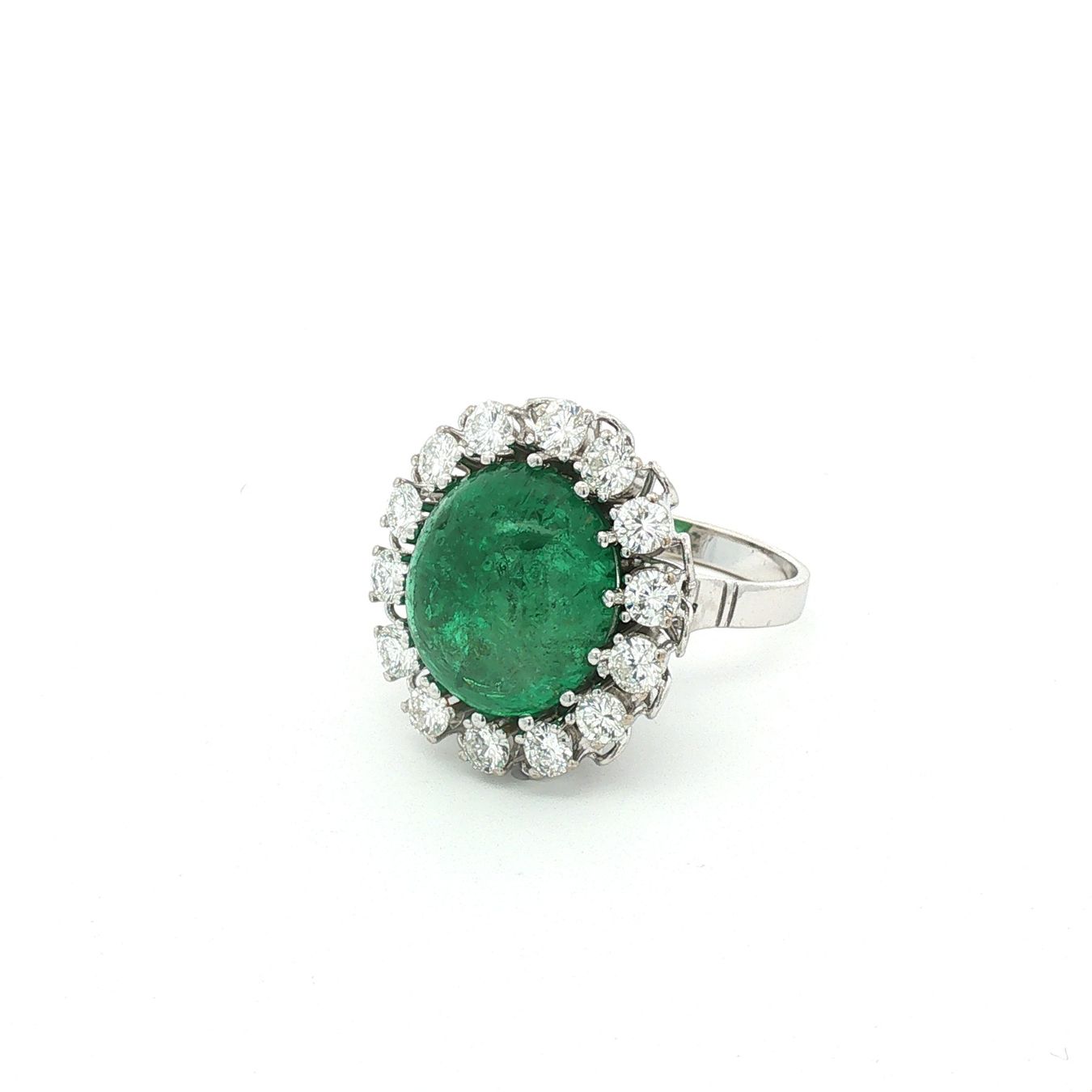Anelli: SMARAGD RING MIT DIAMANT ENTOURAGE IN 585 WEISSGOLD – Usato da Luzern venduto da EdiGem 5
