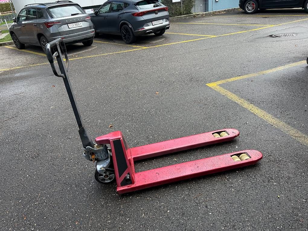Carrelli elevatori e a forche: Handhubwagen 2500 kg / 115 cm – Usato da Emmenbrücke venduto da Pw4