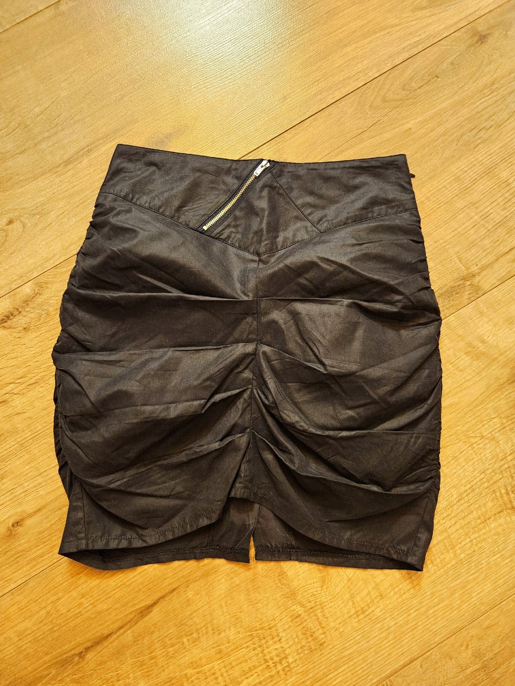 Gonne: Rock von minimum Gr. 34 – Usato da Rhäzüns venduto da inf_rcj7