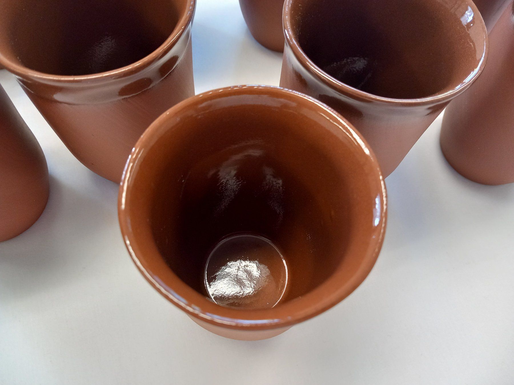 Tazze: 35 braune Keramikbecher – Usato da Safnern venduto da Ruggero1 1