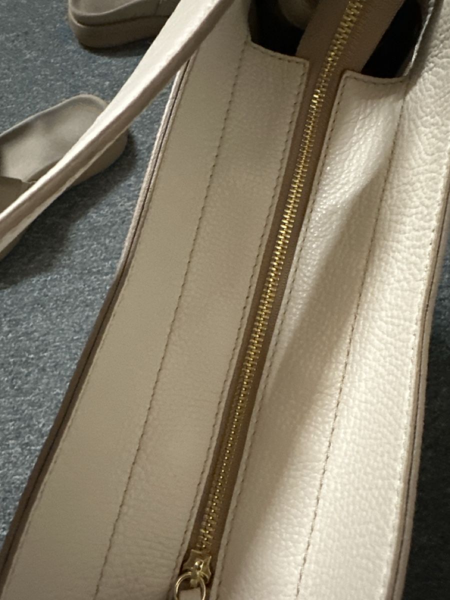 Gianni Chiarini Borse da donna: Gianni Chiarini Tasche Leder creme Neu – Nuovo e nell'imballaggio originale da Baltschieder venduto da YmroBe 2