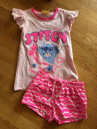 Tolles Stitch Pyjama Gr. 110/116, Neu