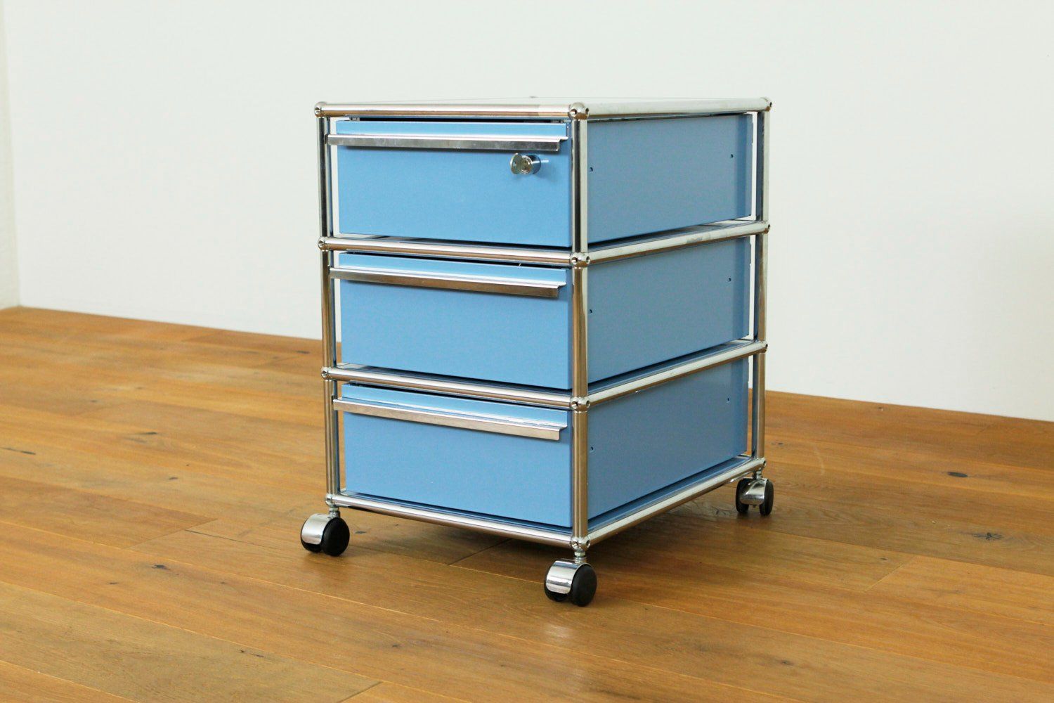 USM Banconi: USM Haller Rollkorpus // UPCYCLED // NEUE FARBEN – Nuovo (secondo la descrizione) da Affoltern am Albis venduto da StudioStandard
